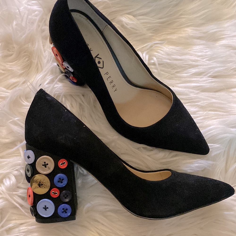 Katy Perry Anjelica Button Pump Size 7.5